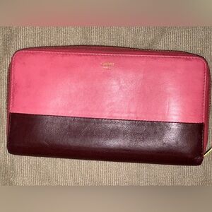 Authentic CELINE Leather Color-Block Zip Wallet – Pink & Burgundy ✨